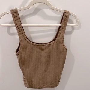Crop nude/brownish tank